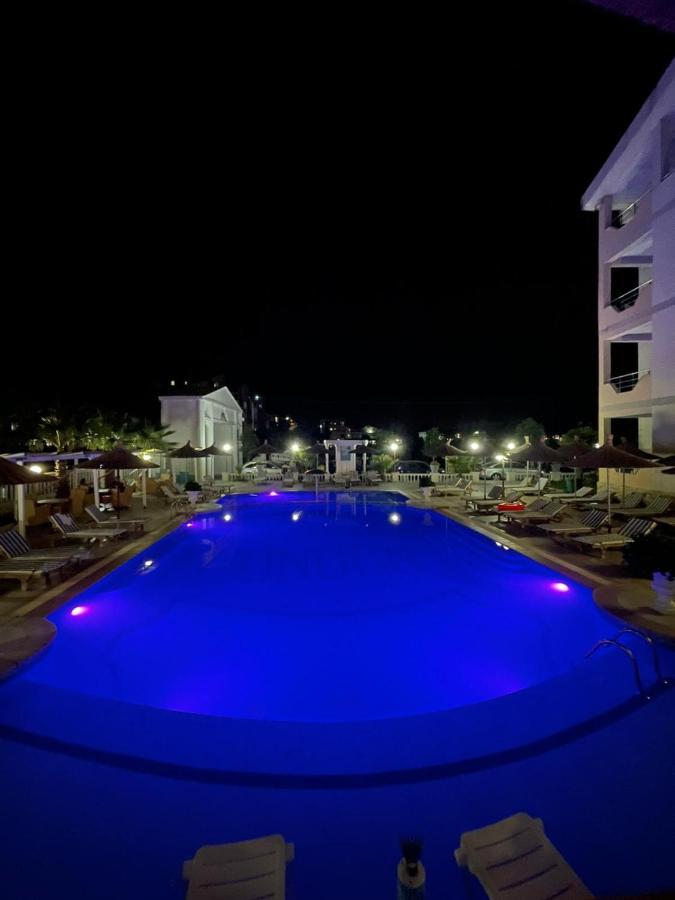 Hotel Imperial Спілє Екстер'єр фото