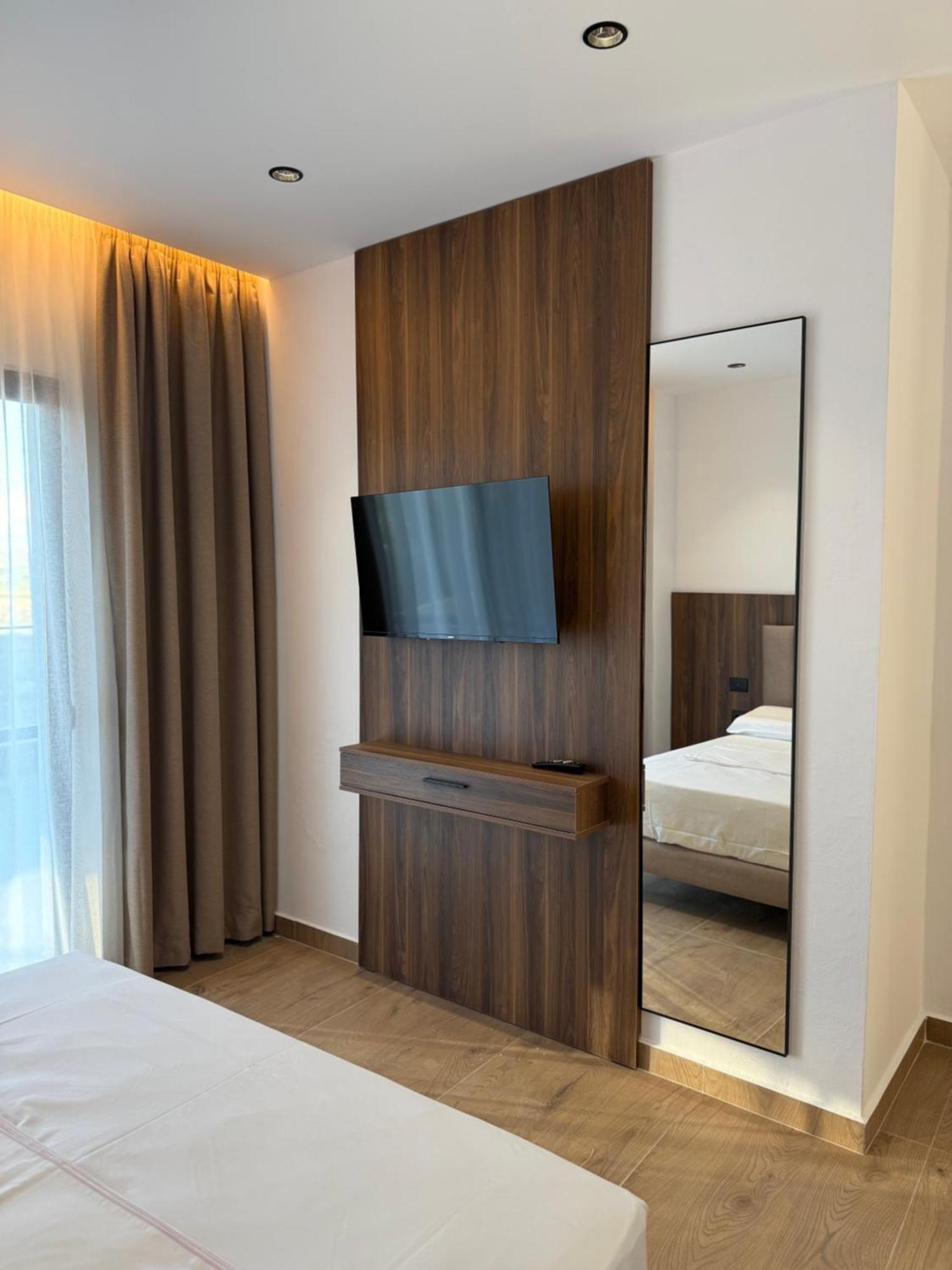 Hotel Imperial Спілє Екстер'єр фото