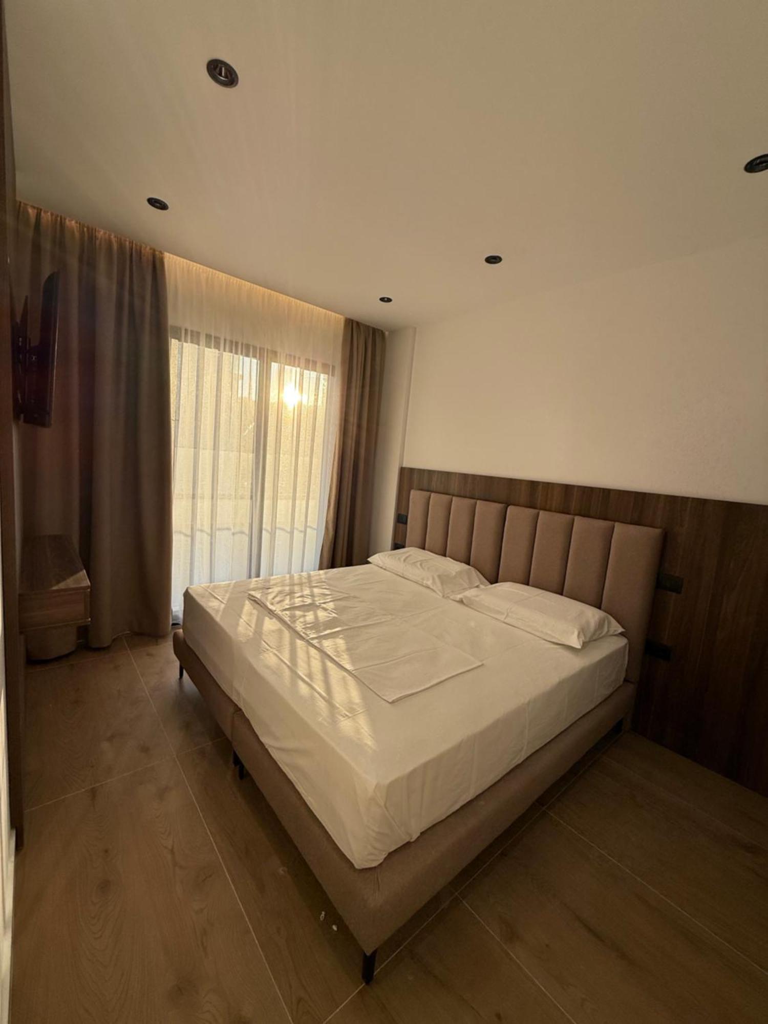 Hotel Imperial Спілє Екстер'єр фото
